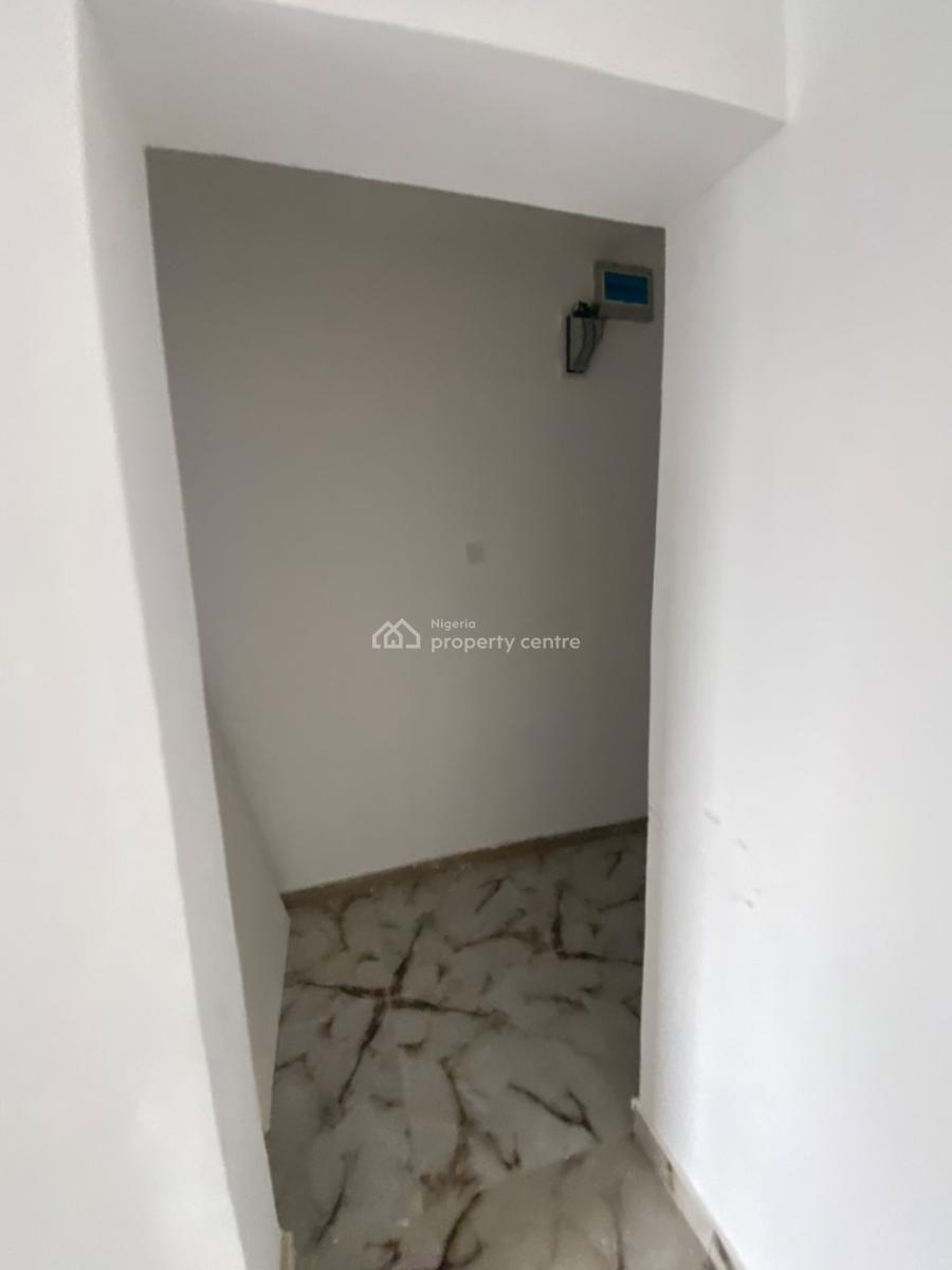 Luxuriously Spacious Mini Flat with Excellent Finishing, No. 13a, Akin Street Sangotedo, Sangotedo, Ajah, Lagos, Mini Flat (room and Parlour) for Rent
