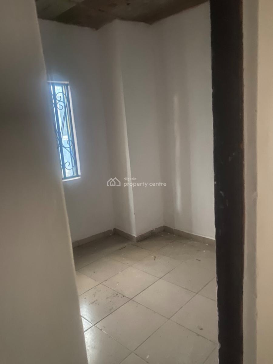 Luxuriously Spacious 2 Bedroom Flat  with Excellent Finishing, No. 13a, Akin Street, Sangotedo, Ajah, Lagos, House for Rent