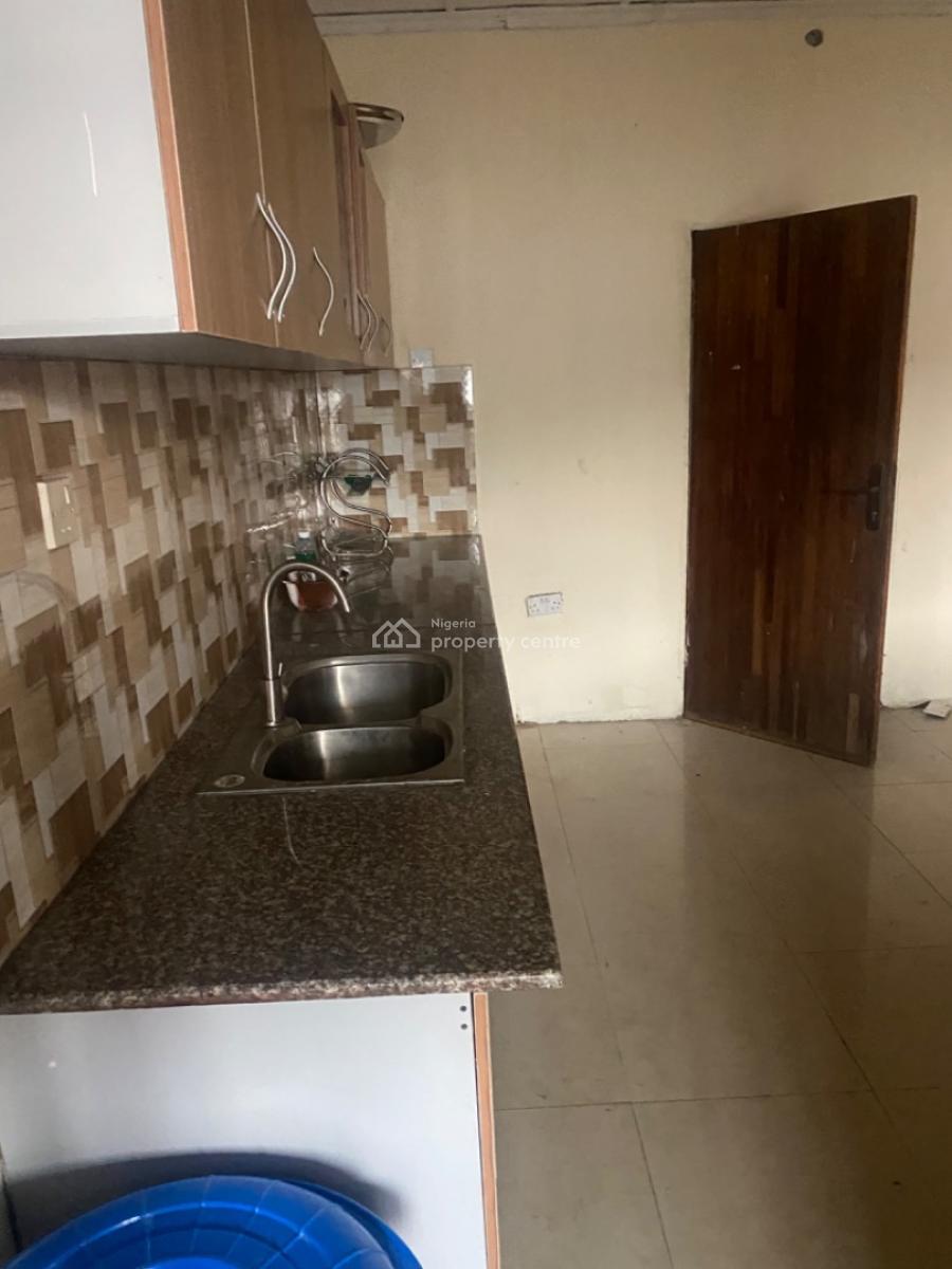 Luxuriously Spacious Shared Apartment with Excellent Finishing, No. 13a, Akin Street, Sangotedo, Ajah, Lagos, Self Contain (single Rooms) for Rent