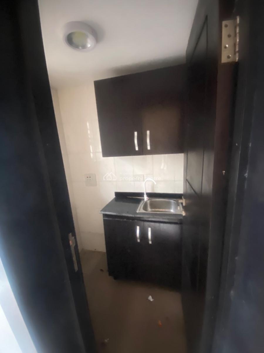 Luxuriously Spacious Self Contain with Excellent Finishing, No. 13a, Akin Street Shoprite Road, Sangotedo, Ajah, Lagos, Self Contain (single Rooms) for Rent