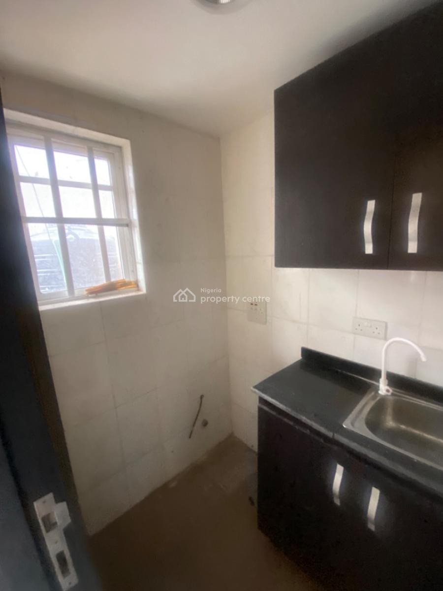 Luxuriously Spacious Self Contain with Excellent Finishing, No. 13a, Akin Street Shoprite Road, Sangotedo, Ajah, Lagos, Self Contain (single Rooms) for Rent