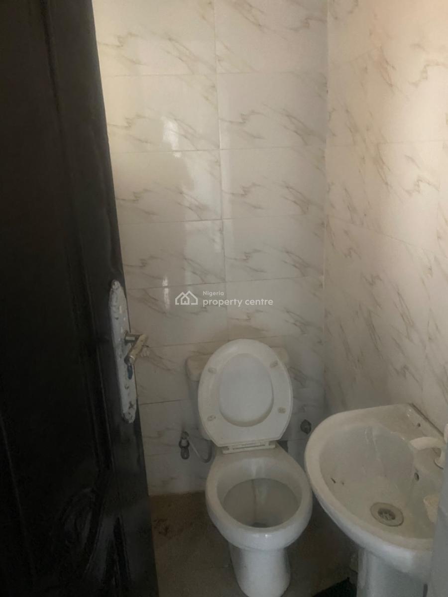 Luxuriously Spacious 2bedroom Flat  with Excellent Finishing, No. 13a, Akin Street Bogije, Bogije, Ibeju Lekki, Lagos, House for Rent
