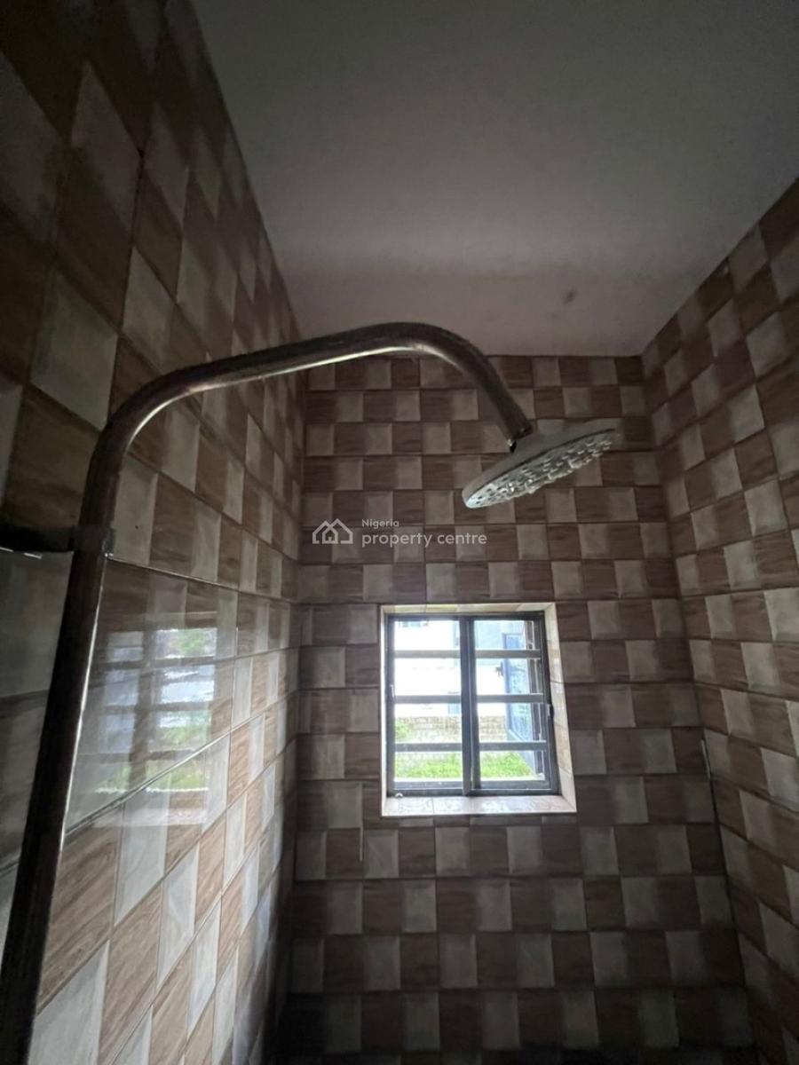 Luxuriously Spacious Mini  Flat Upstairs with Excellent Finishing, No. 13a, Akin Street Sangotedo, Sangotedo, Ajah, Lagos, Mini Flat (room and Parlour) for Rent