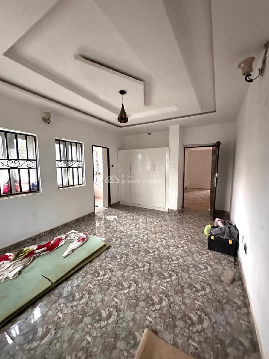 Spacious 3 Bedrooms Flat, Gilmore, Jahi, Abuja, Flat / Apartment for Rent