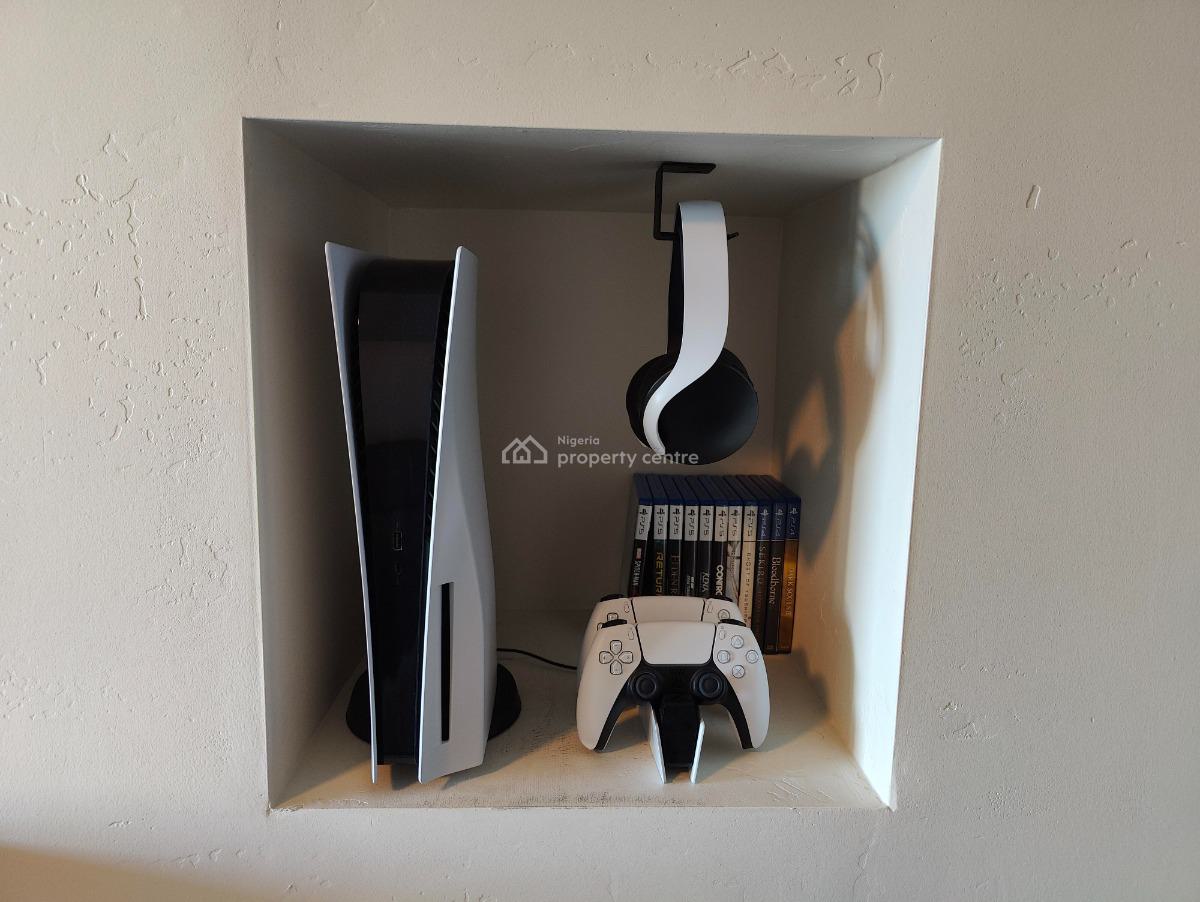 Luxury 1 Bedroom Best Deluxe Apartment with Pool, Gym, Play Station 5, Off Admiralty Way, Lekki Phase 1, Lekki, Lagos, Mini Flat (room and Parlour) Short Let