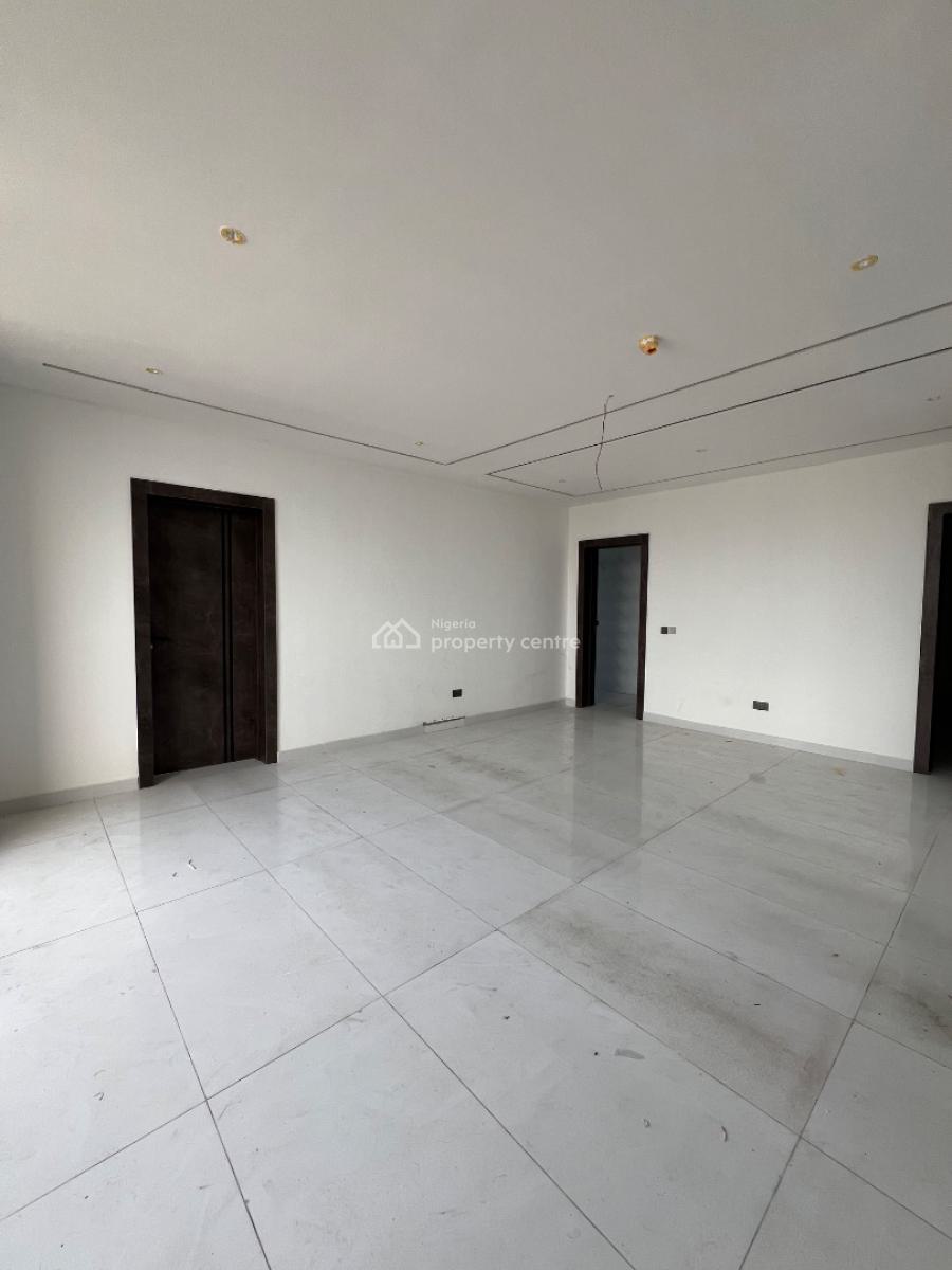 2 Bedroom Serviced Apartment, Lekki Phase 1, Lekki, Lagos, Block of Flats for Sale