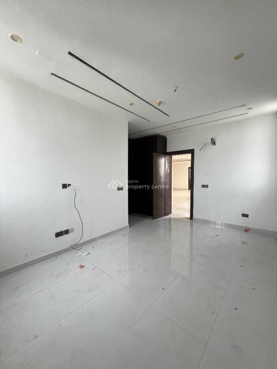 2 Bedroom Serviced Apartment, Lekki Phase 1, Lekki, Lagos, Block of Flats for Sale