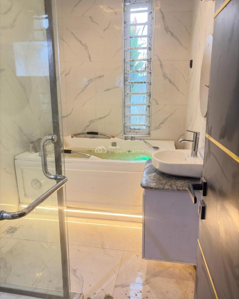 Very Urgent Flat, Banana Island, Ikoyi, Lagos, Flat / Apartment for Sale