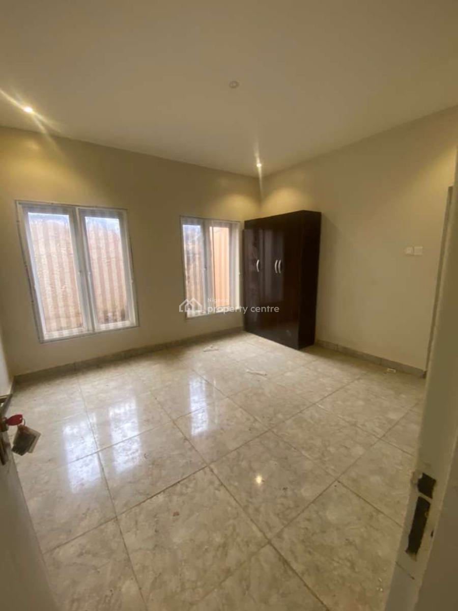 4 Bedroom Terrace Duplex with Bq with a 1 Bedroom Apartment, Guzape District, Abuja, Terraced Duplex for Rent