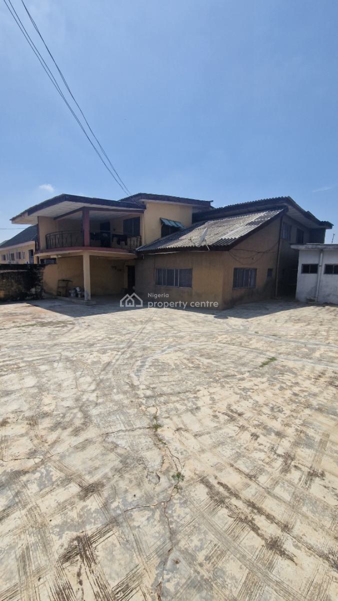 4 & 5 Semi Detached Duplexes with a Room and Parlour Self Contained Bq, Behind Ashi-bodija Baptist College, Ibadan, Oyo, Semi-detached Duplex for Sale