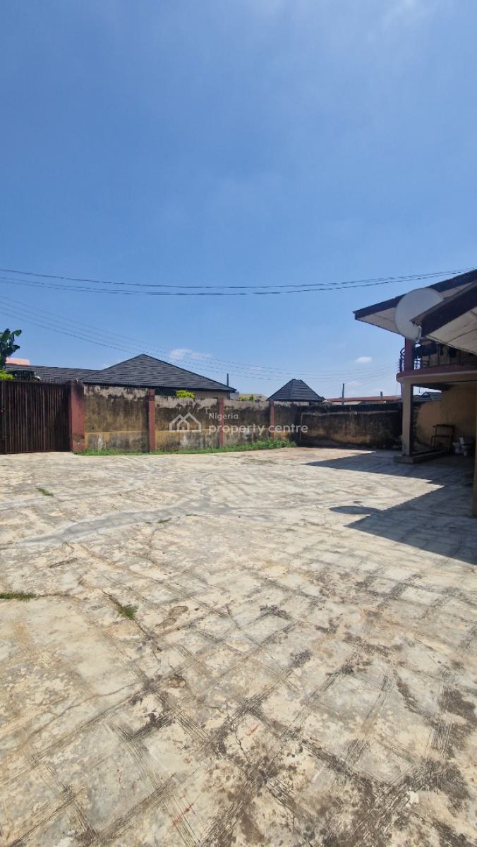 4 & 5 Semi Detached Duplexes with a Room and Parlour Self Contained Bq, Behind Ashi-bodija Baptist College, Ibadan, Oyo, Semi-detached Duplex for Sale