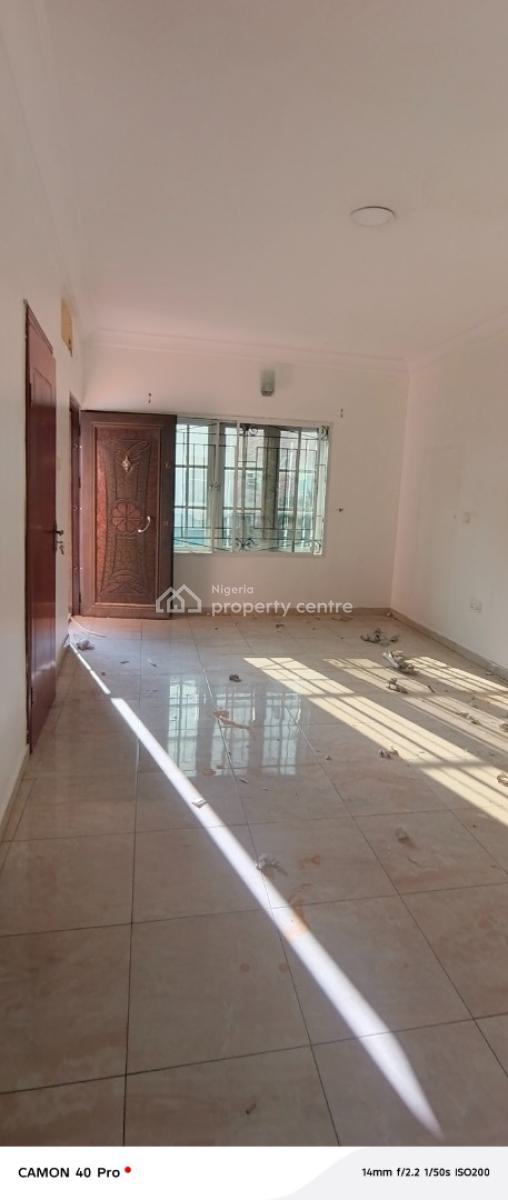 Standard Clean Mini Flat Upstairs in a Service Estate, Paradise Estate Off Chevron Drive, Lekki, Lagos, Mini Flat (room and Parlour) for Rent