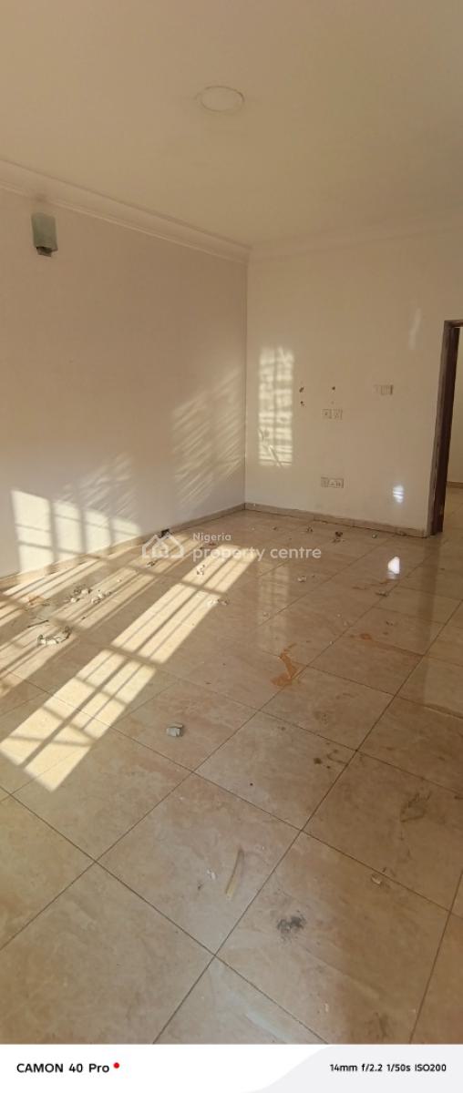 Standard Clean Mini Flat Upstairs in a Service Estate, Paradise Estate Off Chevron Drive, Lekki, Lagos, Mini Flat (room and Parlour) for Rent