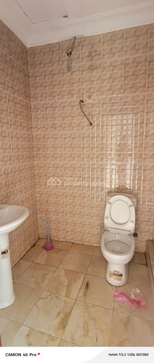 Standard Clean Mini Flat Upstairs in a Service Estate, Paradise Estate Off Chevron Drive, Lekki, Lagos, Mini Flat (room and Parlour) for Rent