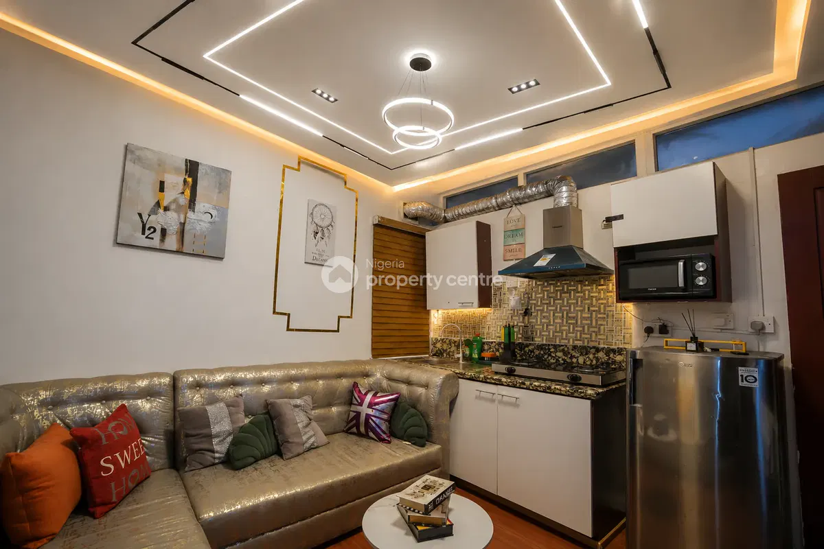24HR Light 1 Bedroom Residential or Airbnb