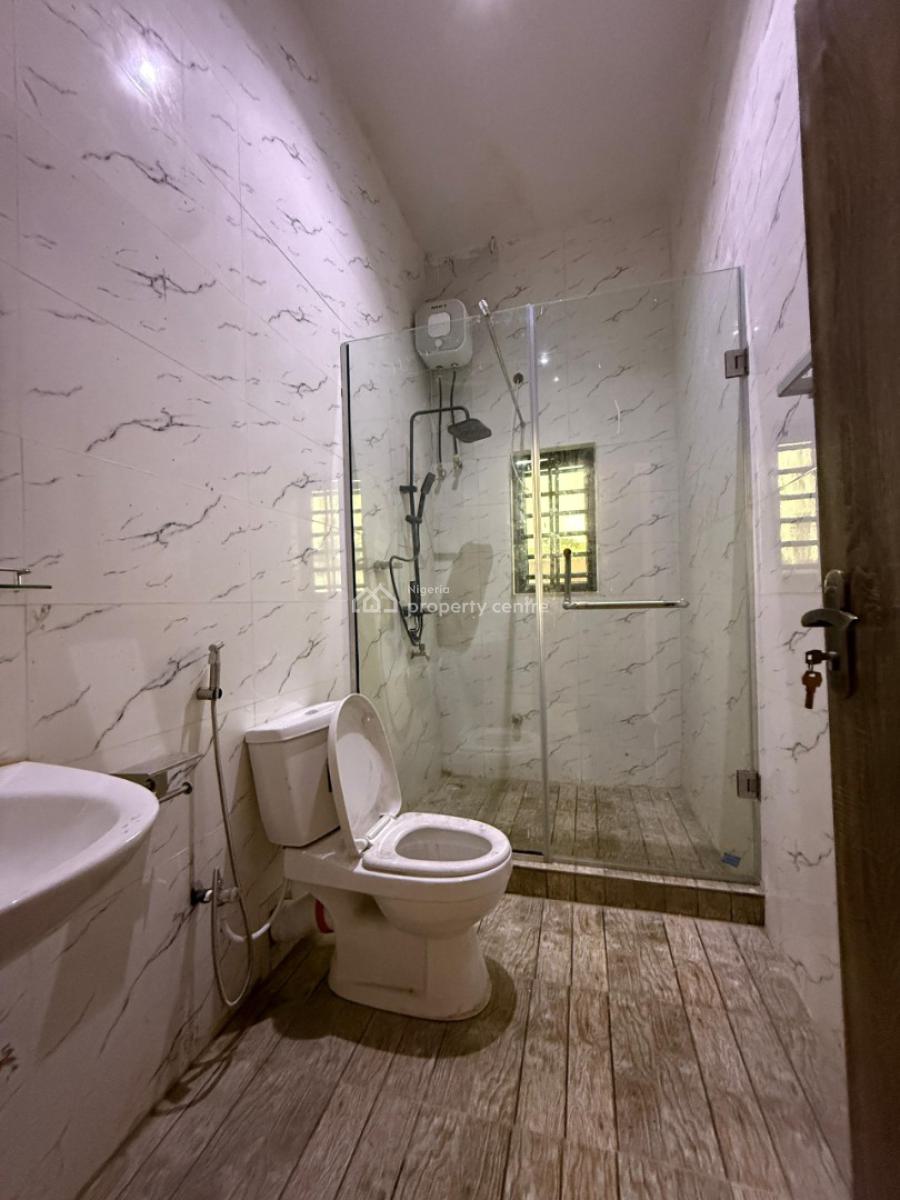 4 Bedrooms Terrace Penthouse with an Attached Room Bq and Pool, Engr. Lere Adigun Gra, Basorun, Ibadan, Oyo, Terraced Duplex for Sale