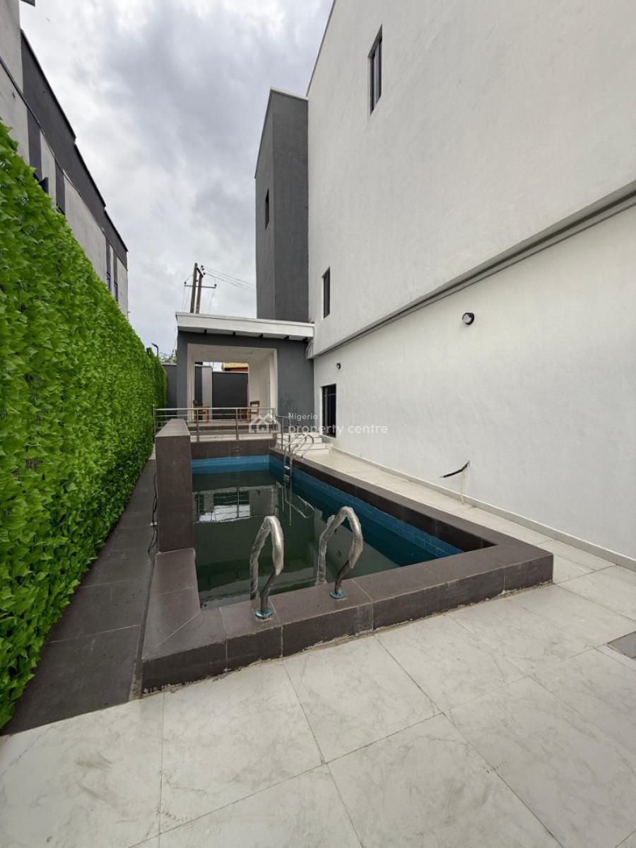 4 Bedrooms Terrace Penthouse with an Attached Room Bq and Pool, Engr. Lere Adigun Gra, Basorun, Ibadan, Oyo, Terraced Duplex for Sale