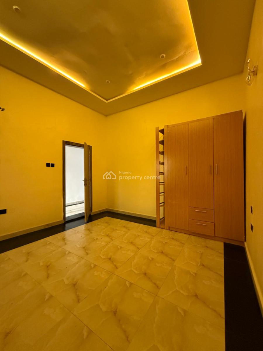 4 Bedrooms Terrace Penthouse with an Attached Room Bq and Pool, Engr. Lere Adigun Gra, Basorun, Ibadan, Oyo, Terraced Duplex for Sale