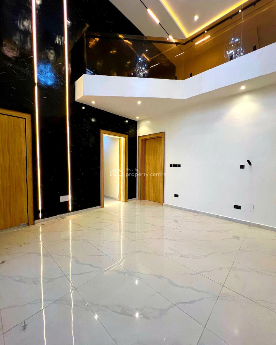 6 Bedrooms Fully Detached Duplex with a Bq & a Penthouse, Chevron Drive, Lekki, Lagos, Detached Duplex for Sale