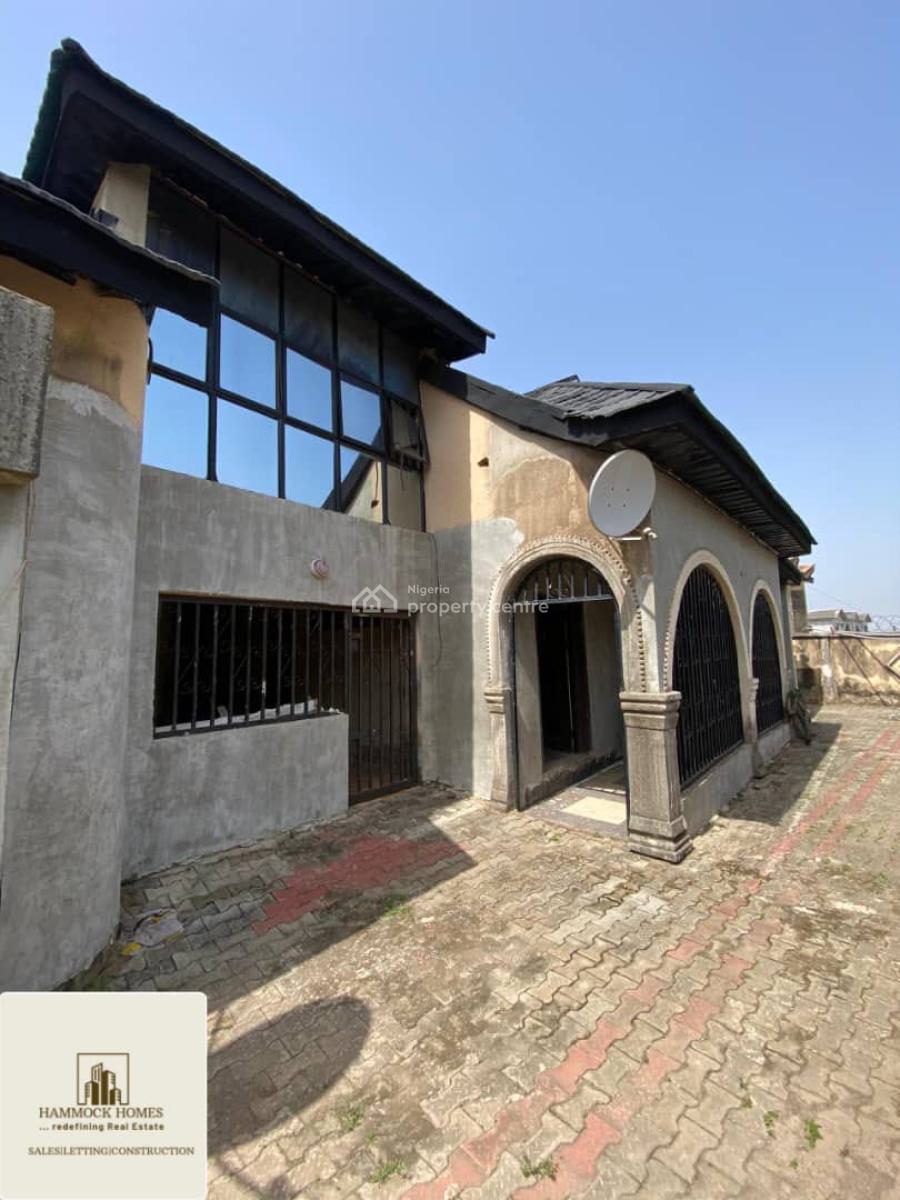 5 Bedrooms Terrace Bungalow  in a Duplex Structure, Bashorun Winners Way, Ibadan, Oyo, House for Sale
