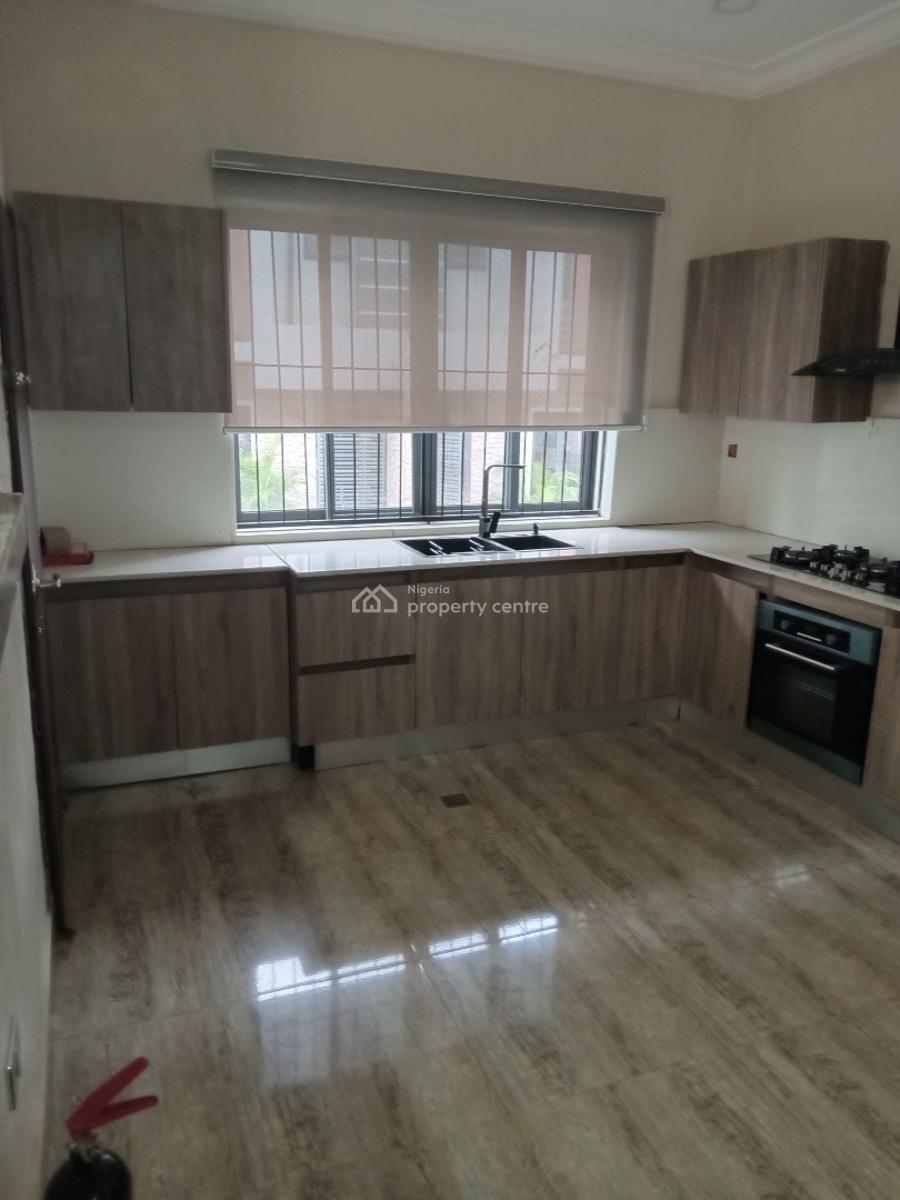a Very Good Furnished & Serviced 2 Bedroom Flat + 1 Bq, After Coza Church, Guzape District, Abuja, Flat / Apartment for Rent