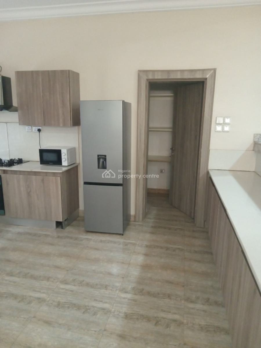a Very Good Furnished & Serviced 2 Bedroom Flat + 1 Bq, After Coza Church, Guzape District, Abuja, Flat / Apartment for Rent