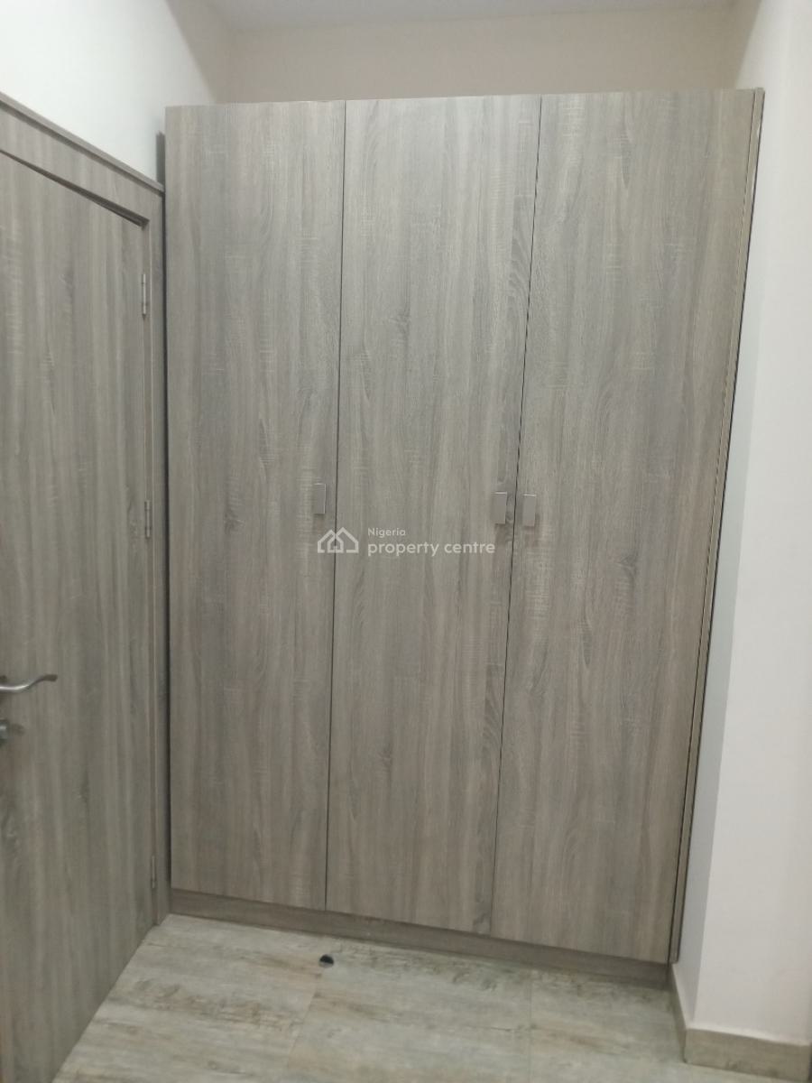 a Very Good Furnished & Serviced 2 Bedroom Flat + 1 Bq, After Coza Church, Guzape District, Abuja, Flat / Apartment for Rent