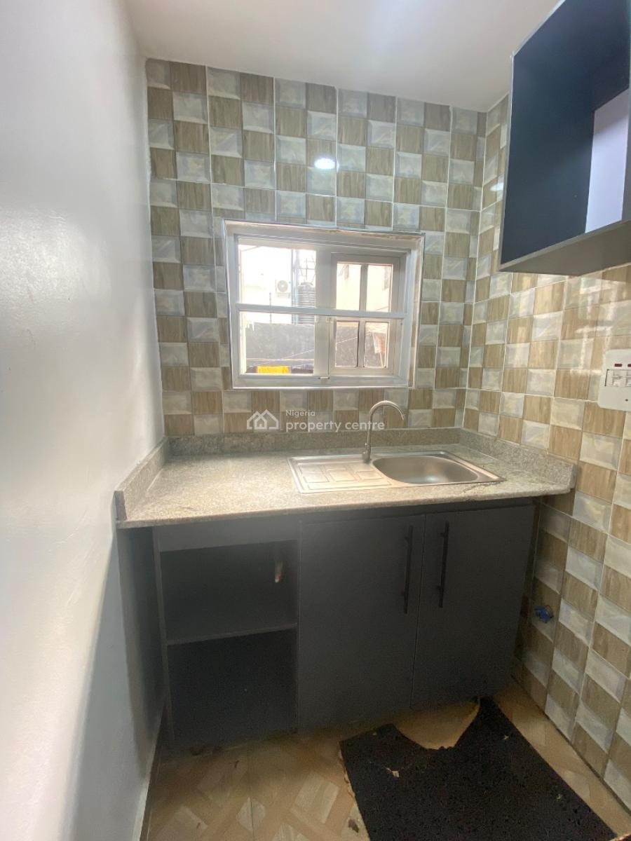 Unfurnished Studio Apartment with 24 Hours Light, Oladmeji Alo, Lekki Phase 1, Lekki, Lagos, Self Contain (single Rooms) for Rent