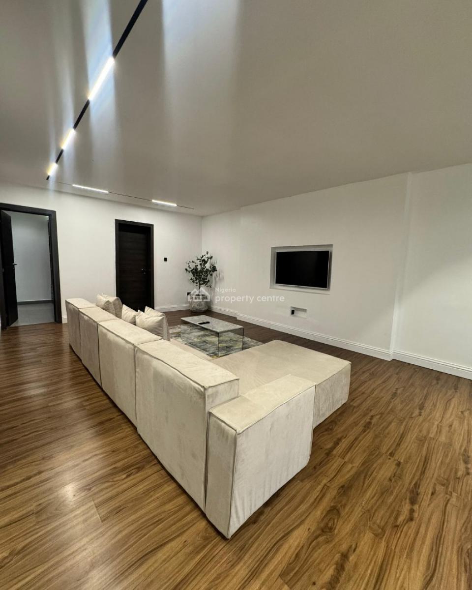 3 Bedroom Apartment, Lekki Phase 1, Lekki, Lagos, Flat / Apartment Short Let