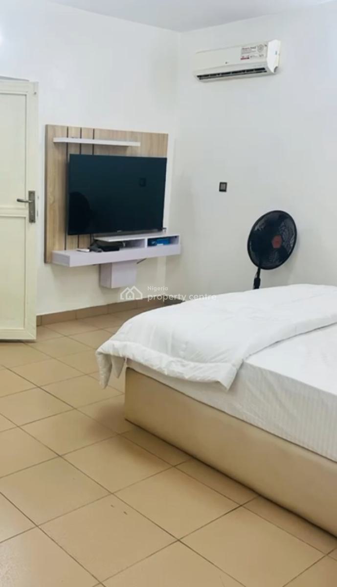 Spacious 3 Bedroom Flat, Wuse 2, Abuja, Flat / Apartment for Rent