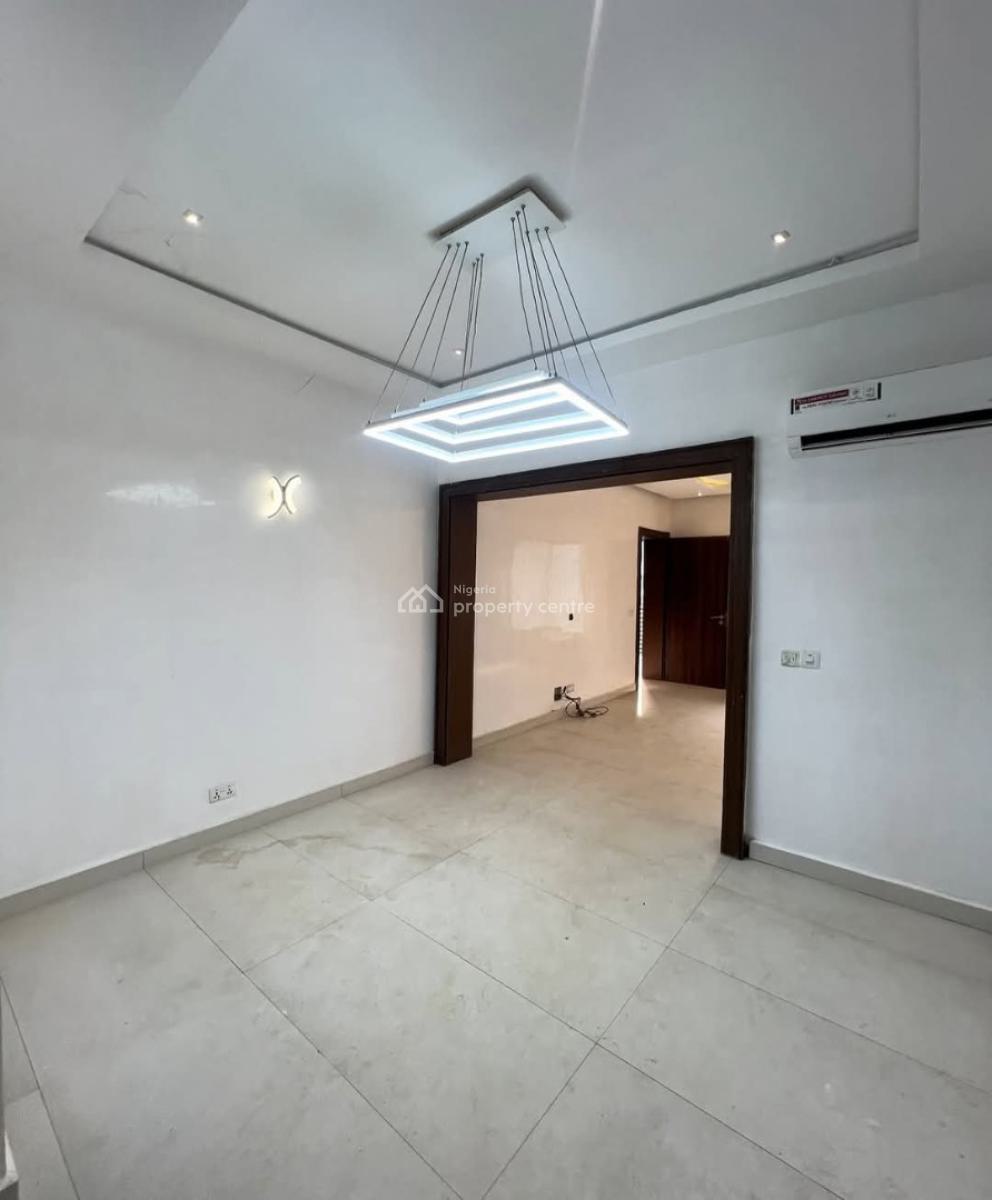 Exquisite Four (4) Bedroom Terrace Duplex with a Bq, Guzape District, Abuja, Terraced Duplex for Rent