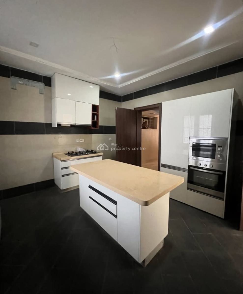 Exquisite Four (4) Bedroom Terrace Duplex with a Bq, Guzape District, Abuja, Terraced Duplex for Rent