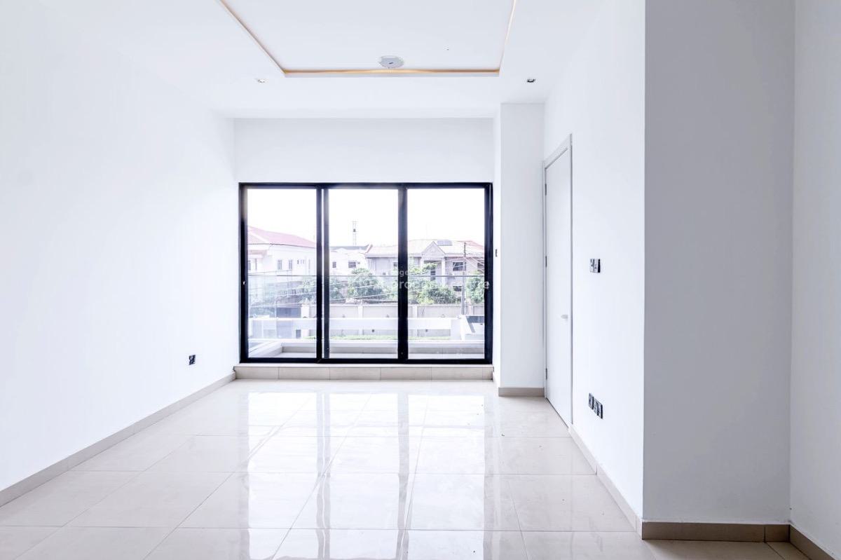 Exquisite 3 Bedroom Apartment with Bq and Swimming Pool, Lekki Phase 1, Lekki Phase 1, Lekki, Lagos, Block of Flats for Sale