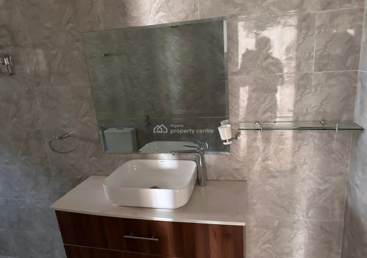 5 Bedrooms Detached Duplex with Bq, Lugbe District, Abuja, Detached Duplex for Sale