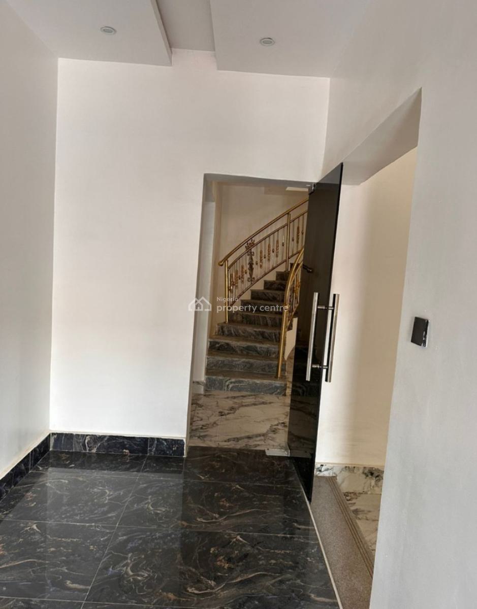 5 Bedrooms Detached Duplex with Bq, Lugbe District, Abuja, Detached Duplex for Sale