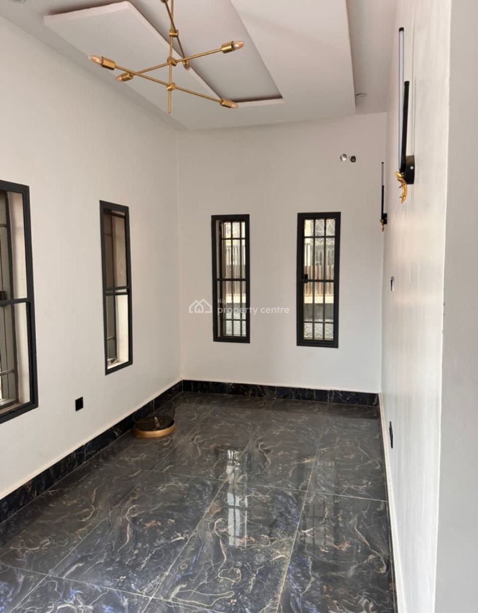5 Bedrooms Detached Duplex with Bq, Lugbe District, Abuja, Detached Duplex for Sale