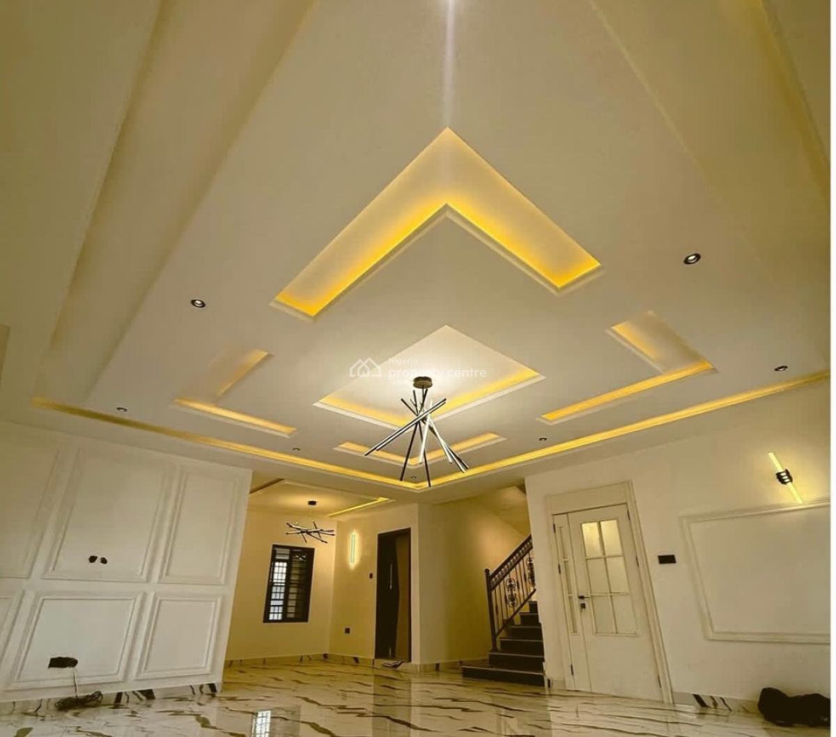 4 Bedrooms Detached Duplex with Bq, Lugbe District, Abuja, Detached Duplex for Sale