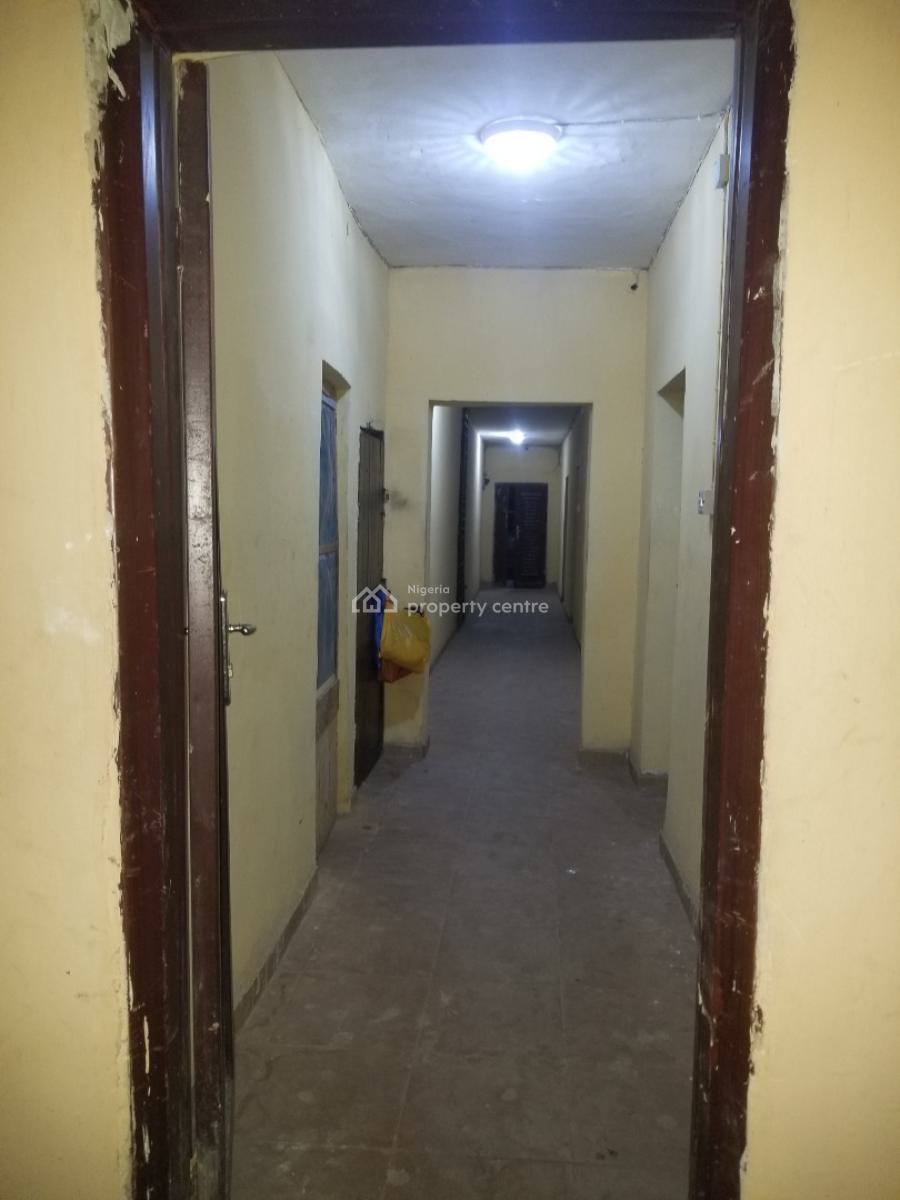 Fantastic One Bedroom Flat, Mushin, Lagos, Self Contain (single Rooms) for Rent