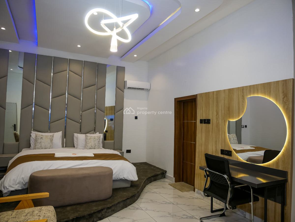 7 Bedrooms Self Compound with Gym & Snooker, Ajao Estate, Airport Road, Isolo, Lagos, Flat / Apartment Short Let