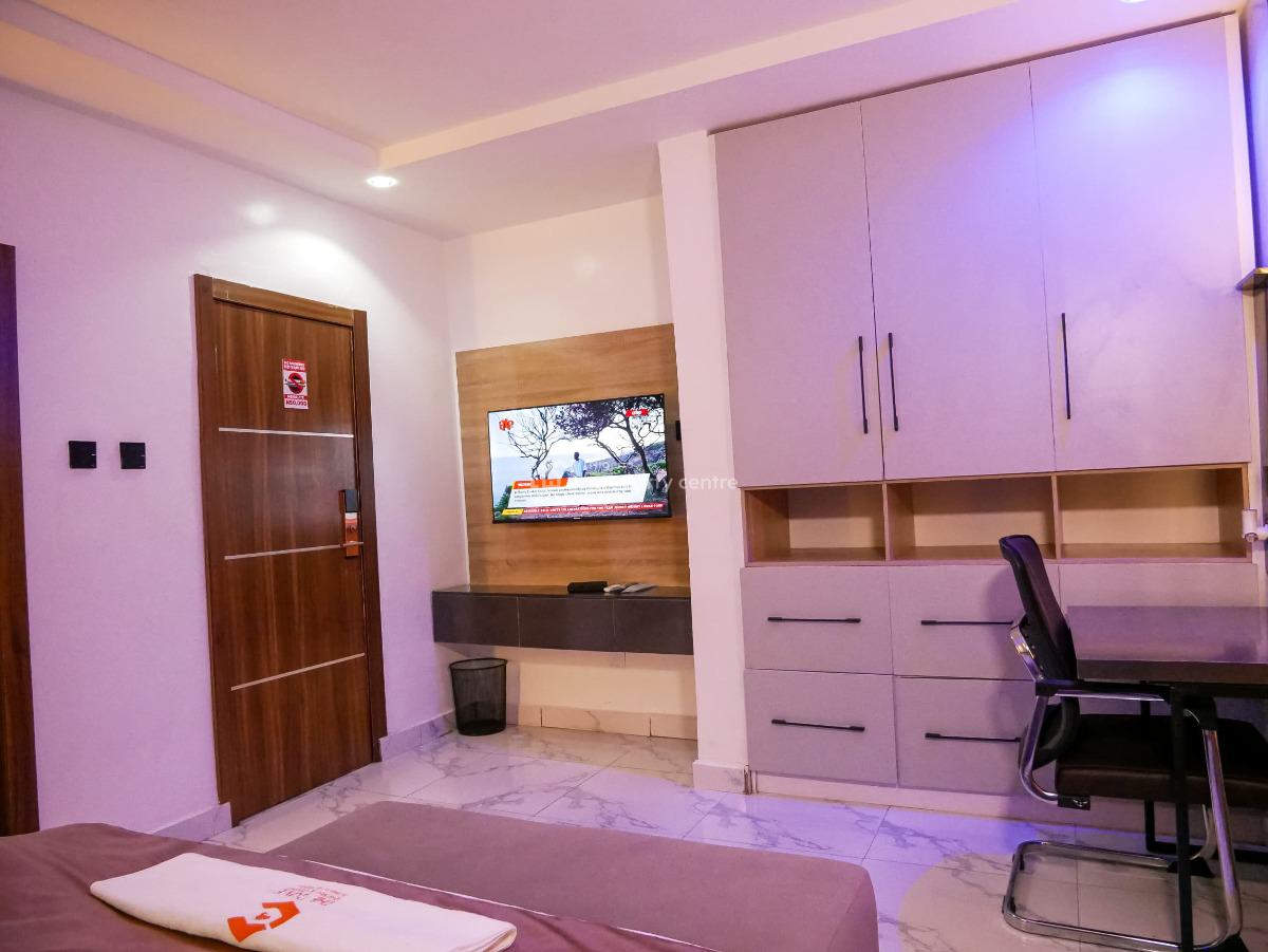 7 Bedrooms Self Compound with Gym & Snooker, Ajao Estate, Airport Road, Isolo, Lagos, Flat / Apartment Short Let