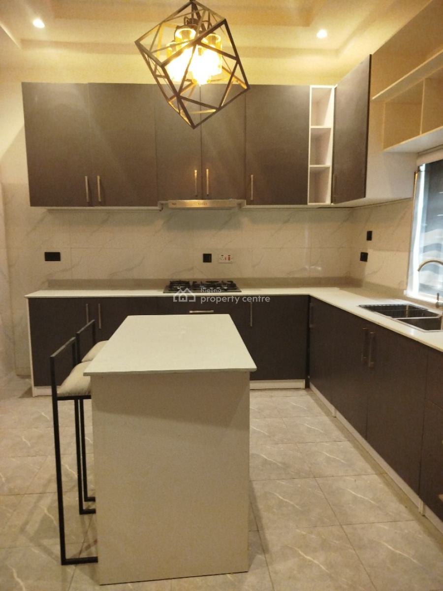 7 Bedrooms Self Compound with Gym & Snooker, Ajao Estate, Airport Road, Isolo, Lagos, Flat / Apartment Short Let