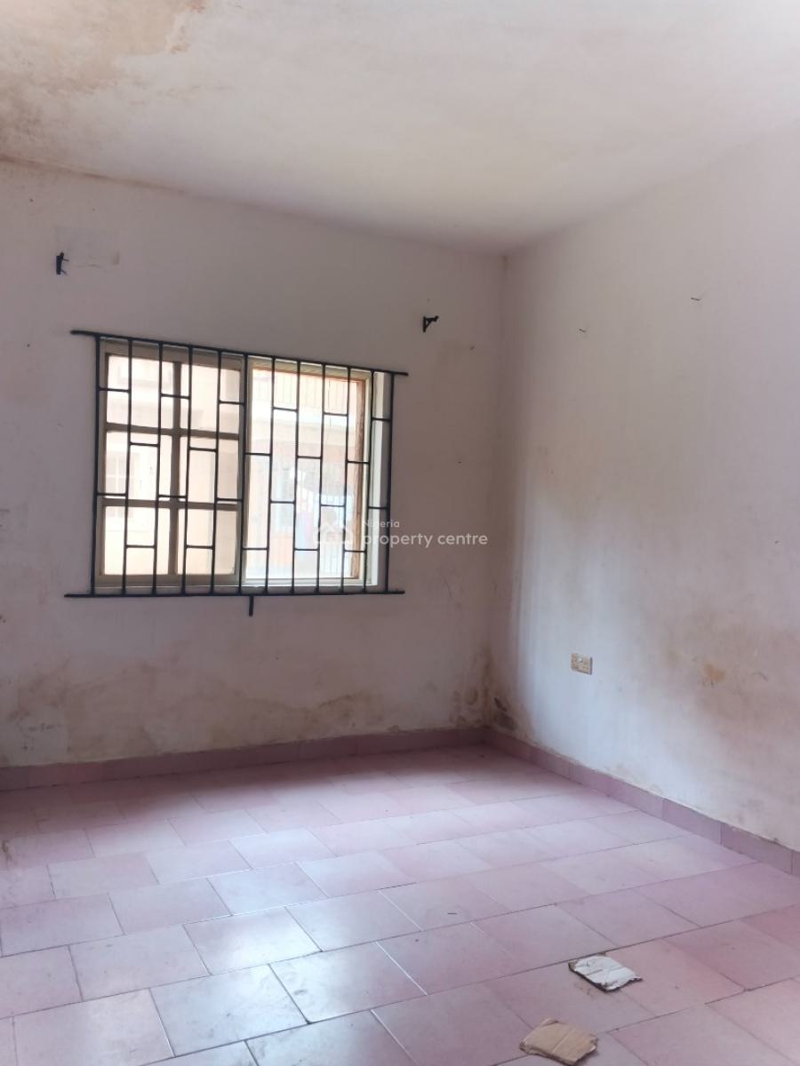 a Lovely Self Contain Room, in a 3 Bedroom Shared Apartment., Dock Ville Estate, Badore, Ajah, Lagos, Self Contain (single Rooms) for Rent