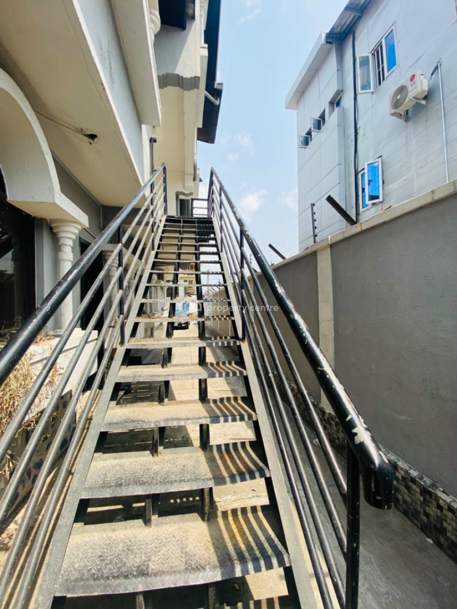 7 Bedroom Duplex Mall for Restuarant Or Office Use, Off Adebayo Doherty, Lekki Phase 1, Lekki, Lagos, Semi-detached Duplex for Rent