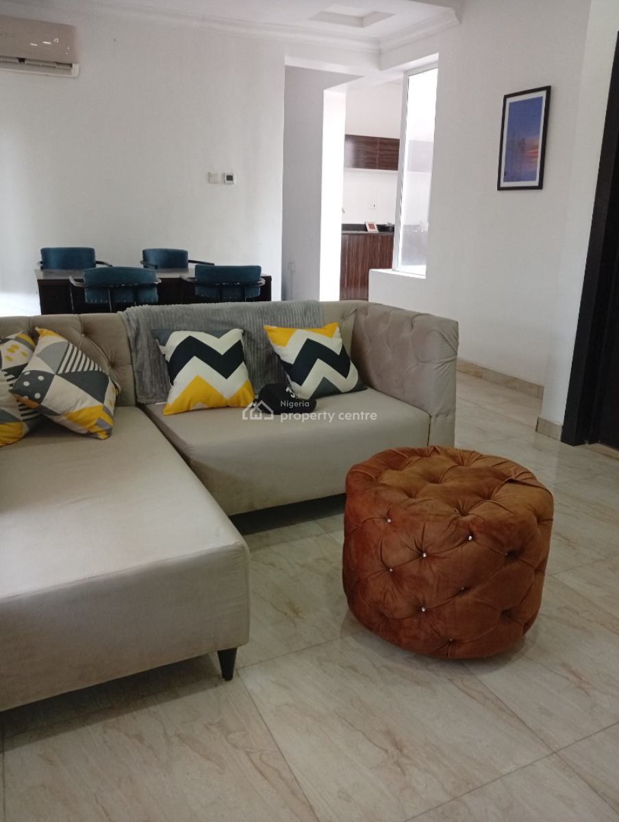 Cozy 2 Bedroom Apartment., Kings Distinction, Chevy View, Chevron, Lekki, Lagos, Flat / Apartment Short Let