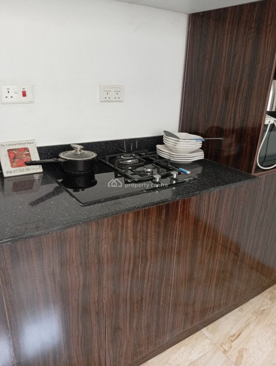 Cozy 2 Bedroom Apartment., Kings Distinction, Chevy View, Chevron, Lekki, Lagos, Flat / Apartment Short Let