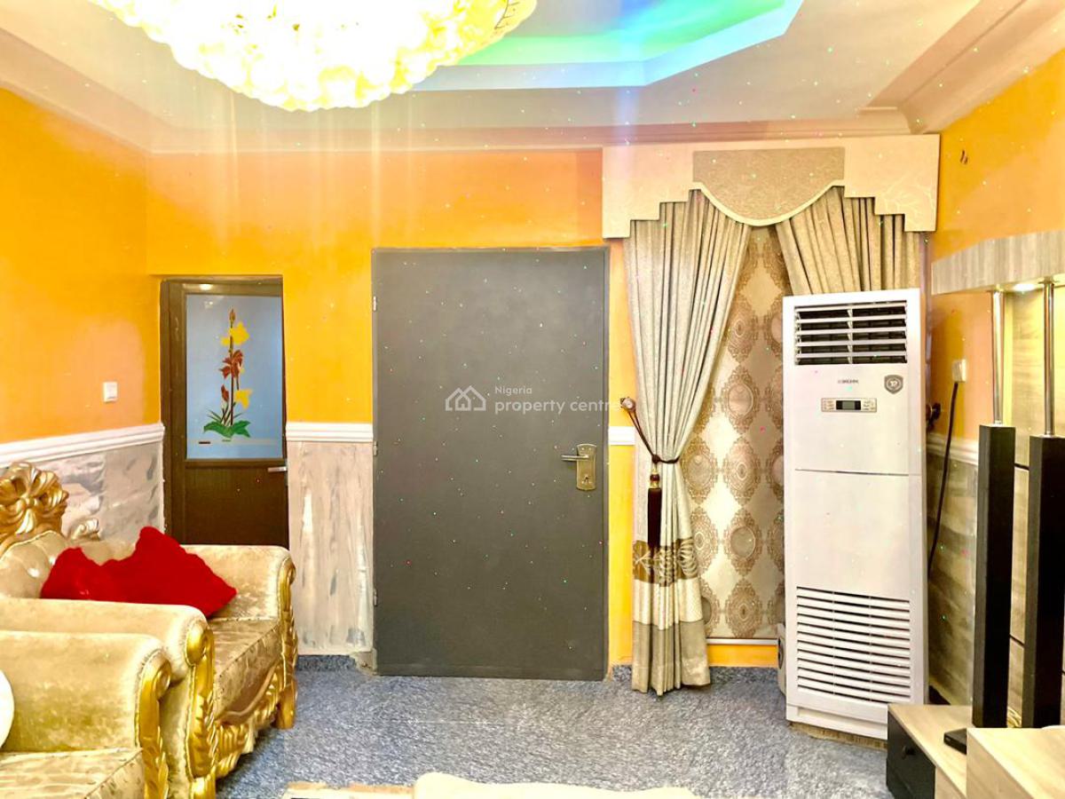 Well Built 3 Bedroom Bungalow with a Bq, Behind Inec Quarters Guzape Abuja, Guzape District, Abuja, Detached Bungalow for Rent