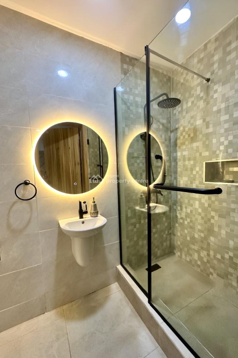 2 Bedrooms Flat, Lekki Phase 1, Lekki, Lagos, Flat / Apartment Short Let