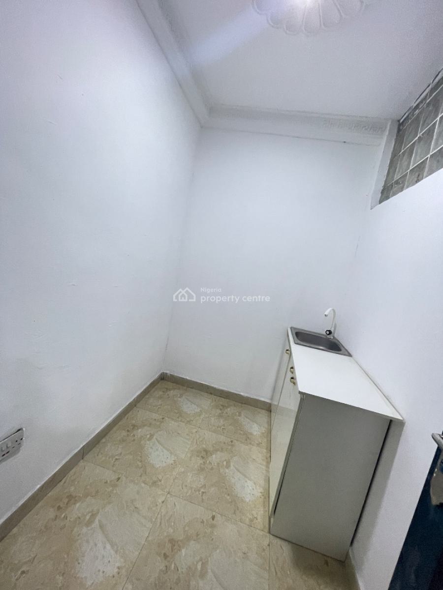 Spacious One Bedroom Apartment with Balcony, Eleganza Gardens Estate, Lekki Expressway, Lekki, Lagos, Flat / Apartment for Rent