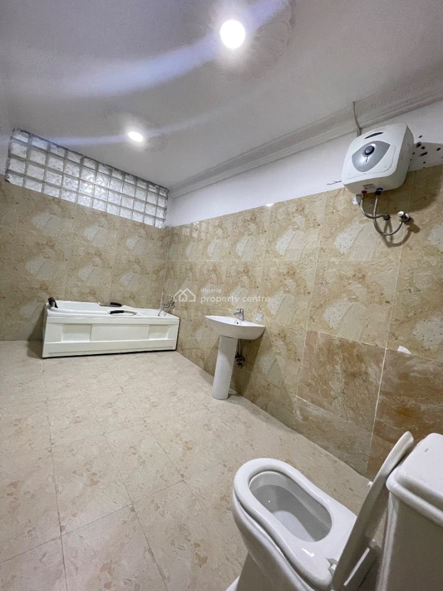 Spacious One Bedroom Apartment with Balcony, Eleganza Gardens Estate, Lekki Expressway, Lekki, Lagos, Flat / Apartment for Rent