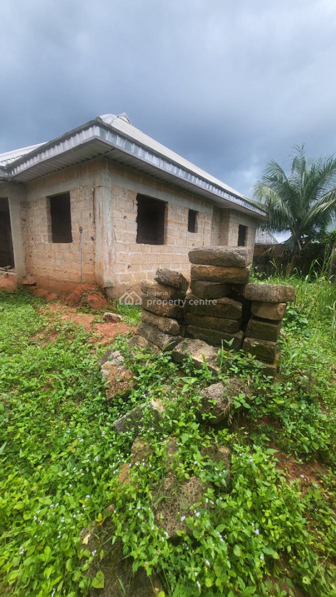 Distress 6 Units of 2 Bedroom Bungalow with Modern Facilities, Amagba G R a Extension, Benin, Oredo, Edo, Block of Flats for Sale